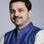 जिल्हा बँक अध्यक्ष मनीष दळवी यांची माघार