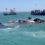 पोलिसांच्या नेपोलियन गस्तीनौकेला जलसमाधी