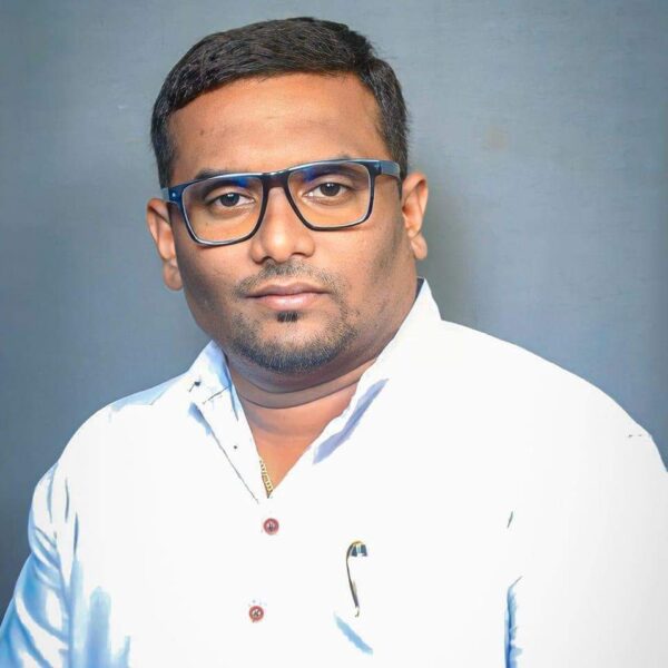 जिल्हा परिषद आरोग्य विभाग अधिनस्त प्राथमिक आरोग्य केंद्रांकडील कंत्राटी वाहन चालकांची ठेकेदाराकडून आर्थिक पिळवणूक