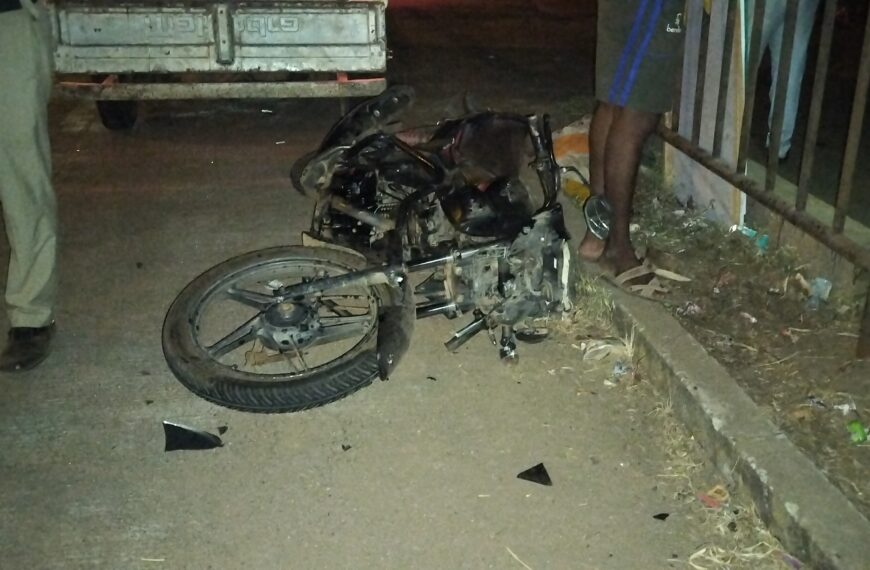 मुंबई – गोवा महामार्गावर दुचाकी&hellip;