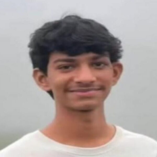 शिक्षणाला कंटाळून १७ वर्षीय तरुणाची उडी मारून आत्महत्या