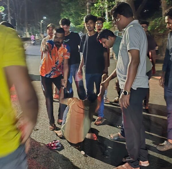 सावंतवाडीत दोन दुचाकी समोरासमोर धडकून दोघे जखमी