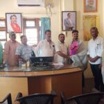 नूतन ग्रामपंचायत सदस्य कृष्णा चव्हाण यांनी घेतली पंचायत समिती सभापती मिलिंद नाईक यांची भेट