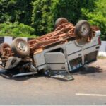 मुंबई-गोवा महामार्गावर पणदूर येथे अपघात