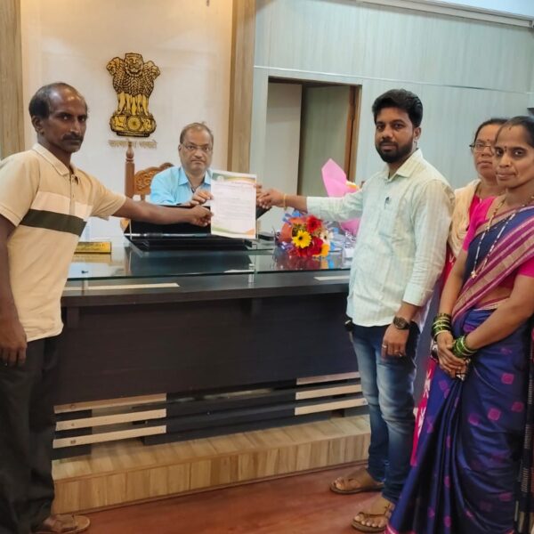 श्रमिक कामगार संघटना पदाधिकारी यांनी घेतली मुख्य कार्यकारी अधिकारी व कामगार अधिकारी यांची भेट.