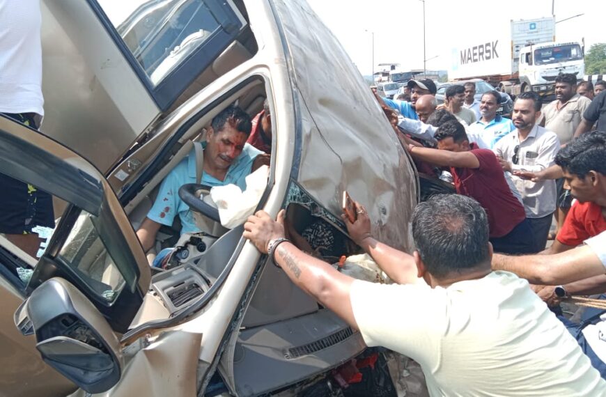 मुंबई-गोवा महामार्गावर भीषण अपघात