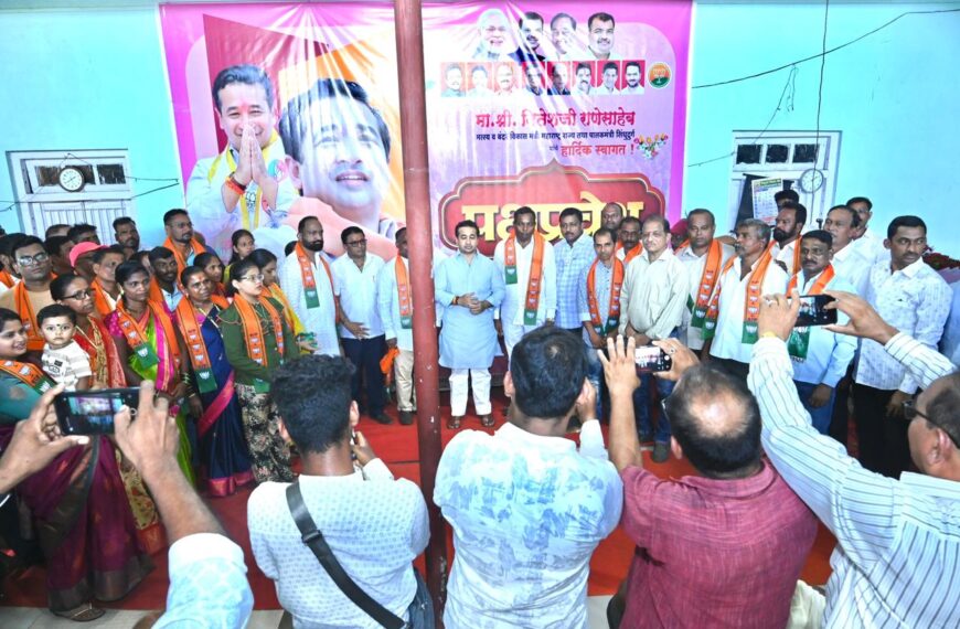 विजयदुर्ग भागात उबाठाला धक्का