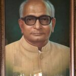 सावंतवाडी रेल्वे स्थानकाला कोकण रेल्वेचे शिल्पकार मधु दंडवते यांचे नाव