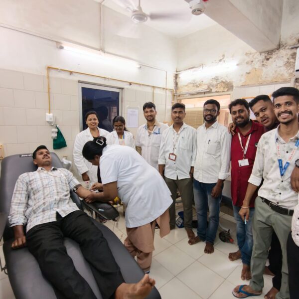 जिल्ह्यातील रक्ताचा तुटवडा भरून काढण्यासाठी स्मार्ट सर्व्हिसेस प्रा. लि. चे महत्वाचे पाऊल