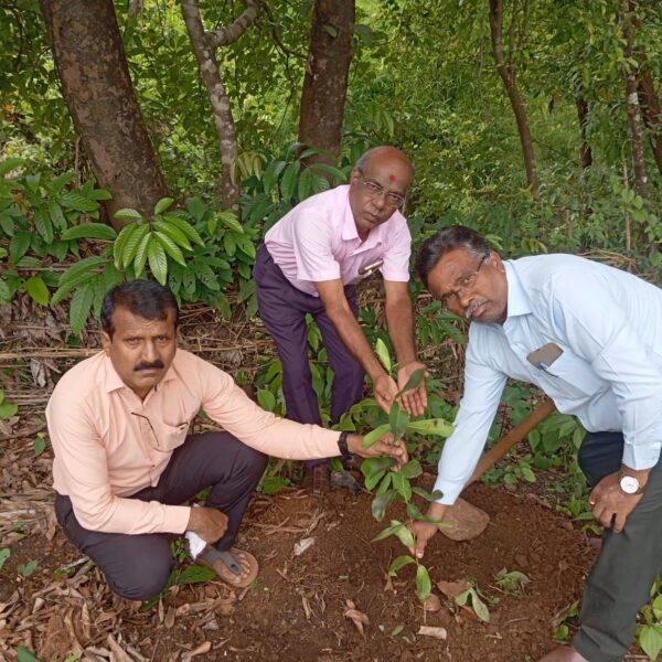 कनेडी प्रशालेत जागतिक पर्यावरण दिनानिमित्त…