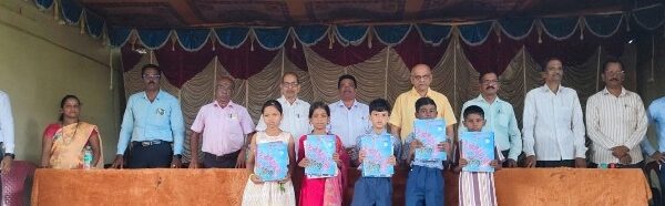 कनेडी प्रशालेत ‘शाळा प्रवेशोत्सव २०२६’ उत्साहात साजरा; पहिल्याच दिवशी विद्यार्थ्यांचे भव्य स्वागत