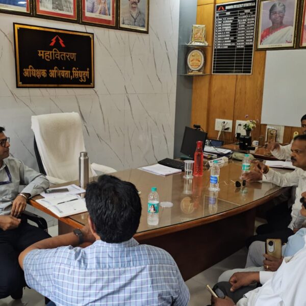 गावागावात बसवलेले प्रीपेड मीटर काढून पुन्हा जुने मीटर बसवण्यात यावे