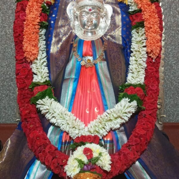 तेंडोली येथे श्री देवी अनलादेवी मंदिरात ‘गंगा प्रतिज्ञा’ हे संयुक्त दशावतार नाटक