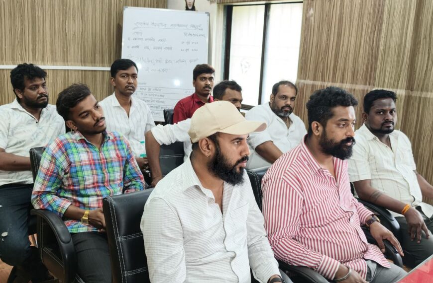 युवासेना पदाधिकारी यांची शासकीय महाविद्यालय व रुग्णालय येथे धडक