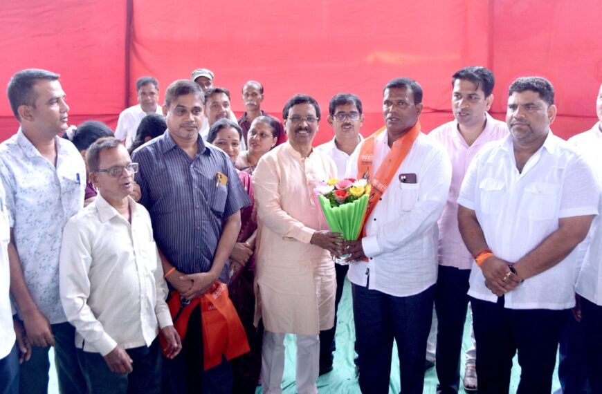 ओसरगाव चे माजी उपसरपंच प्रदीप तळेकर यांचा ठाकरे शिवसेनेत प्रवेश