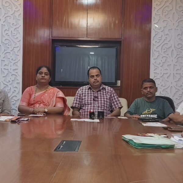 कुडाळमध्ये ३५२ वर्षांपूर्वीच्या शिवराज्याभिषेकाचा थरार