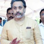 आमदार निलेश राणे यांनी नाट्यप्रेमींना दिलेला शब्द पूर्ण.
