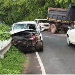 माडखोल-धवडकी येथे कार व दुचाकी यांच्यात अपघात