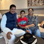 आमदार दीपक केसरकर यांचा मुंबईत कुटुंबियांसोबत वाढदिवस साजरा