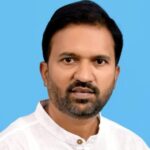 दिल्लीतील जंतरमंतरवर आंदोलन करणाऱ्या विद्यार्थ्यांवर केंद्र सरकारच्या पोलिसांकडून झालेल्या अत्याचाराला कुडाळ भाजपाच समर्थन म्हणजे जनतेच्या जखमेवर मीठ चोळण्याचा प्रकार.