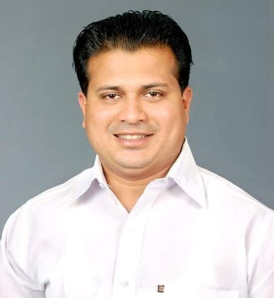 युवा सैनिकांचा ‘आनंद’ – कट्टर राणे समर्थक आनंद शिरवलकर