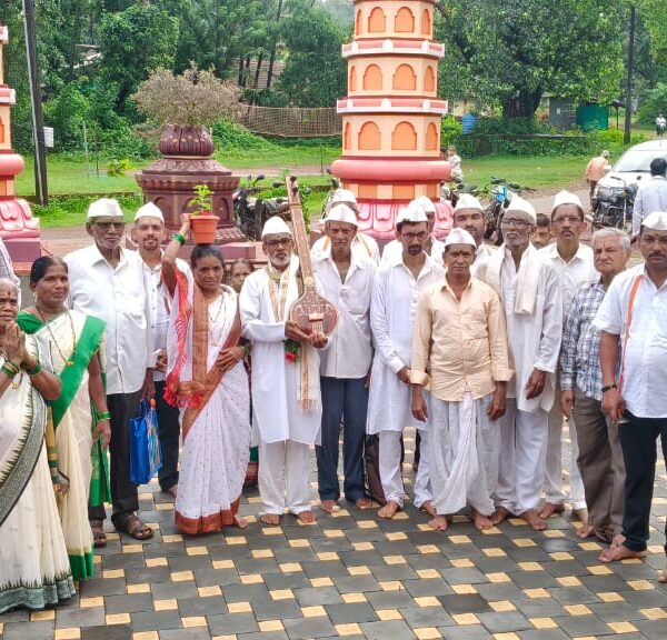 महापुरुष तरुण मित्र मंडळ, आईनमळा यांच्या वतीने आयोजित वारकरी दिंडी सोहळा भक्तिमय वातावरणात संपन्न.