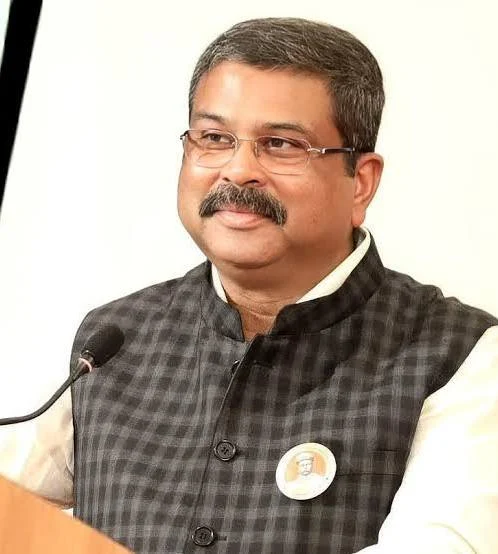 बिग ब्रेकिंग ! अखेर केंद्रीय शिक्षणमंत्री धर्मेंद्र प्रधान यांचा राजीनामा