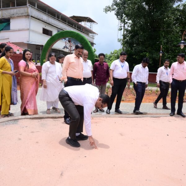 कुडाळ नमो उद्यानाची समितीकडून झाली तपासणी