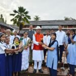 🌱 ३० गट, १५० विद्यार्थी, ३० सागाची रोपे… आता वर्षभर ‘झाड जगवण्याची’ परीक्षा!