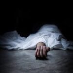 घरात आढळला कुजलेल्या स्थितीतील मृतदेह