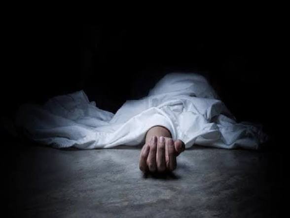 घरात आढळला कुजलेल्या स्थितीतील मृतदेह