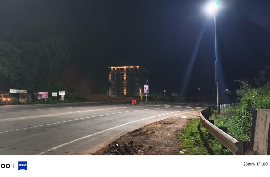 हळवल फाट्यावरील अपघाती वळण अखेर…