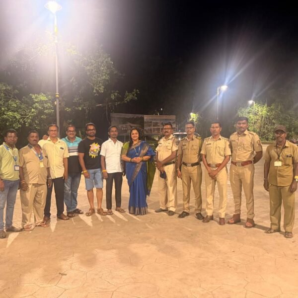 कुडाळ नगराध्यक्षा प्राजक्ता शिरवलकर गणेश विसर्जनाच्या पार्श्वभूमीवर गणेश घाटावर प्रत्यक्ष पाहणी