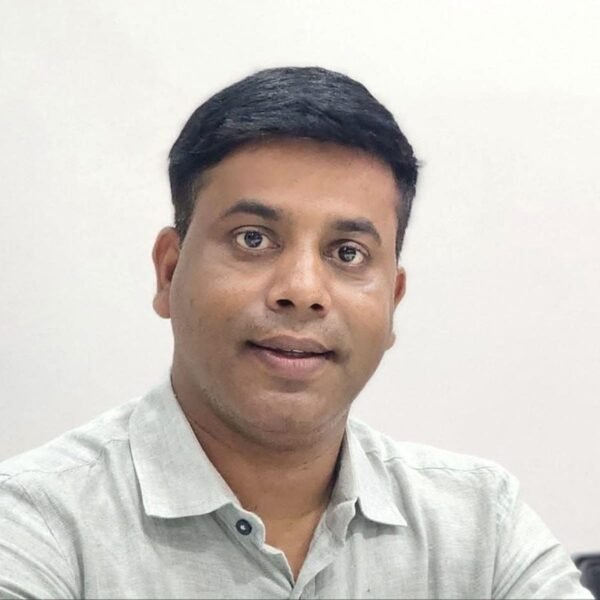 विद्यार्थ्यांची पायपीट थांबण्यासाठी कोलगाव आयटीआयसमोर एसटी बस थांबवा…