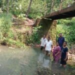 किनळोस येथे शेतकऱ्यांनी बांधला वनराई बंधारा