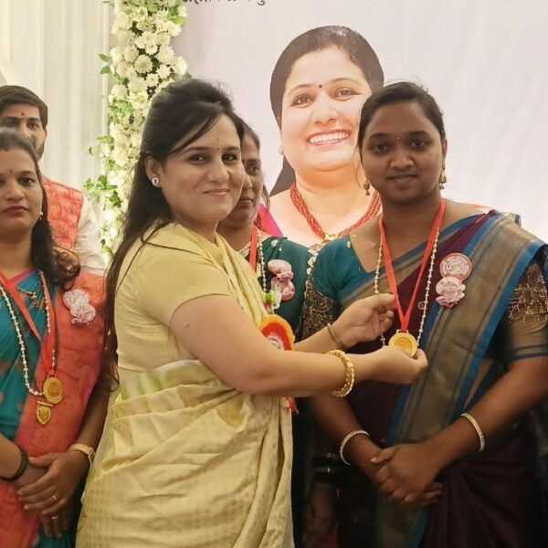 पिंगुळीच्या कन्या मृणाल सावंत हिचा नाशिकमध्ये राज्यस्तरीय पुरस्काराने गौरव!